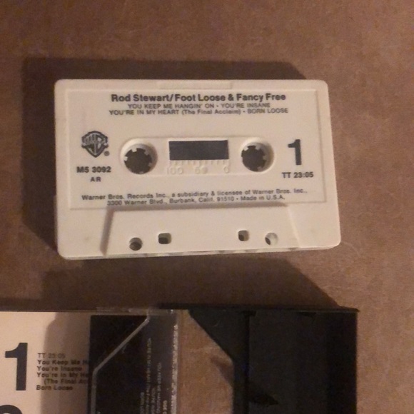 Rod Stewart foot loose and Fancy free cassette tape music - Picture 3 of 4